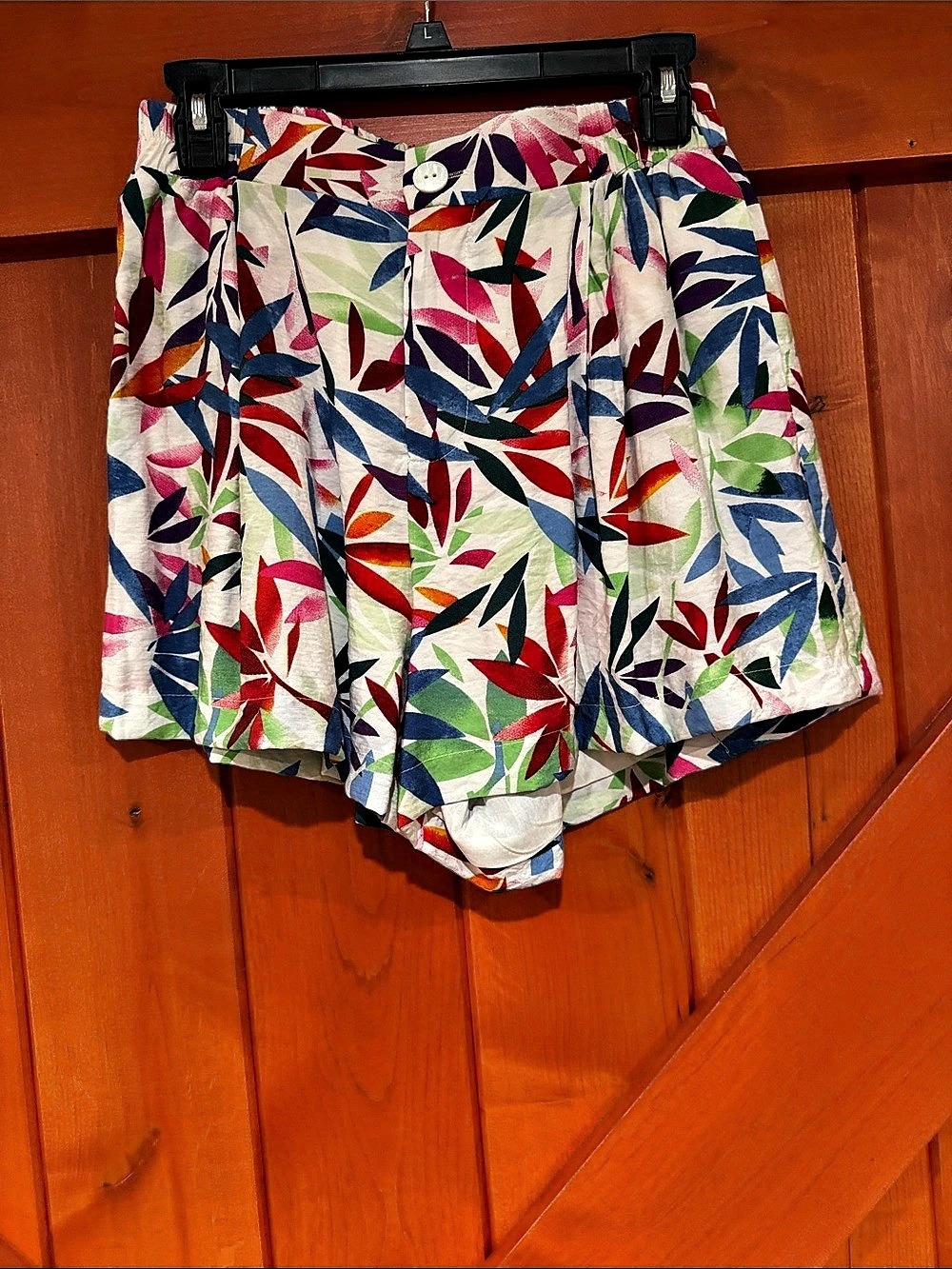 Printed High-Waist Shorts in White & Multicolor Like New